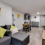 Modern & Centrally Located Apartment